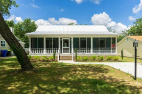 Nanas Nest by Oak Island Accommodations